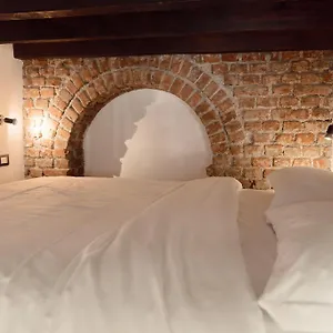 https://urban-suite-central-station-loft.it-lombardy.com