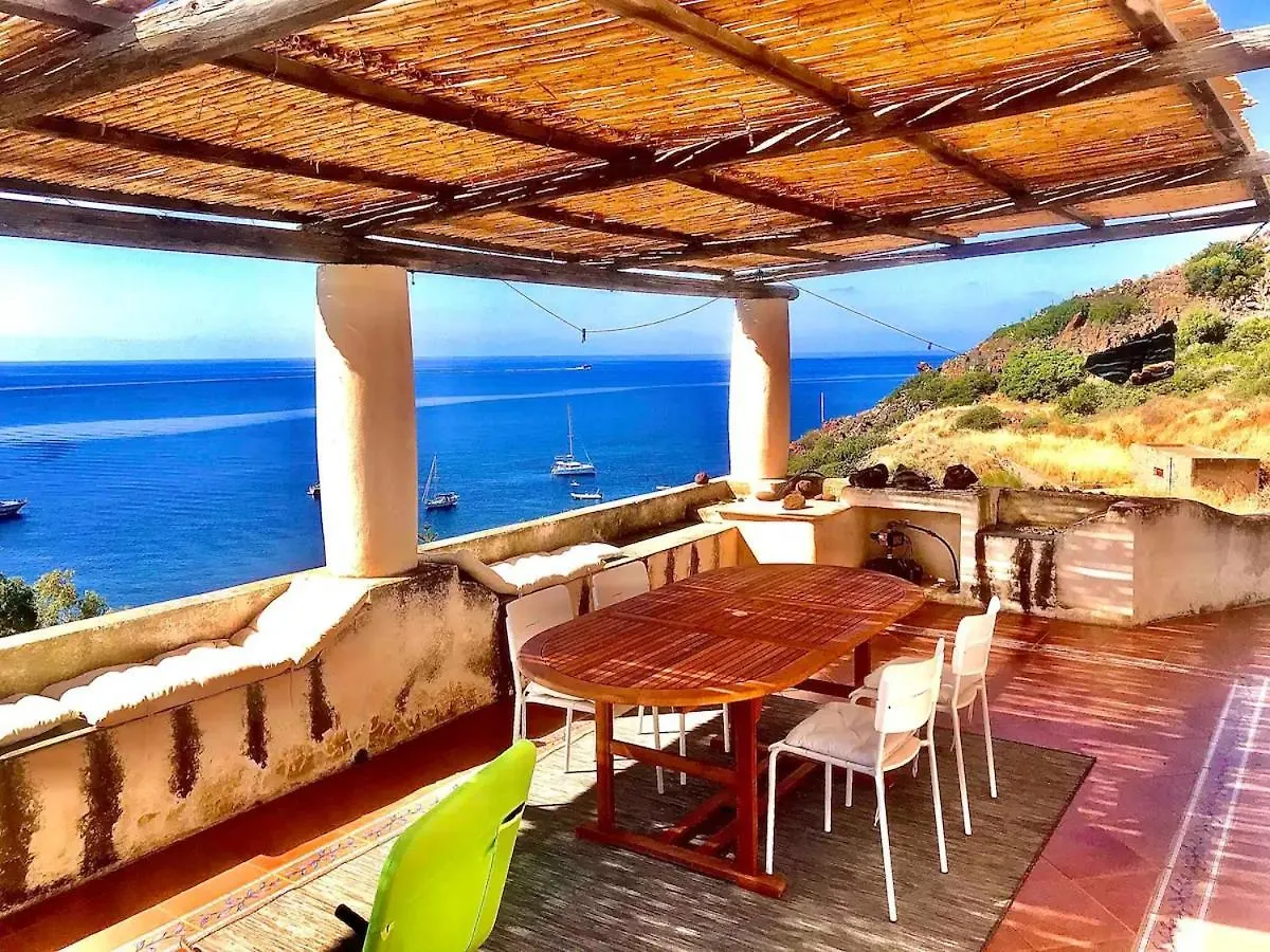 Holiday home The House Of The Rock Villa Alicudi